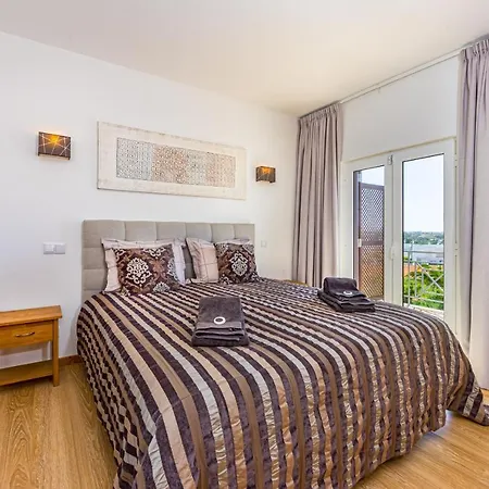 בית נופש Cascata Village Lote Q